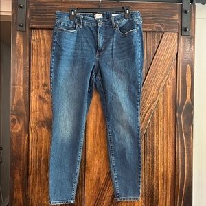 Wonderly Denim Blue Jeans